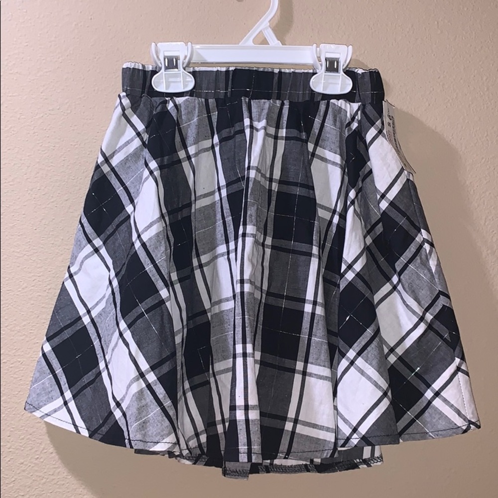 Tempted-Skort